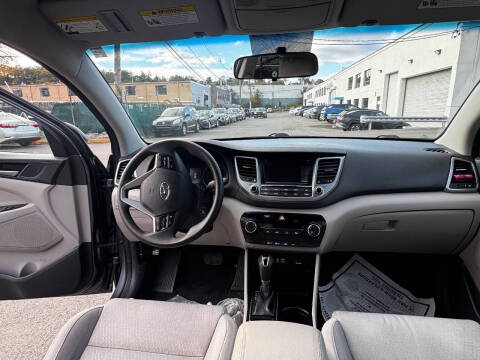 2017 Hyundai Tucson SE