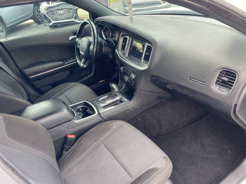 2020 Dodge Charger SXT