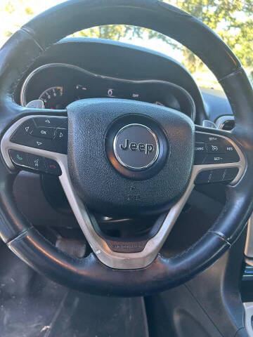 2017 Jeep Grand Cherokee Laredo