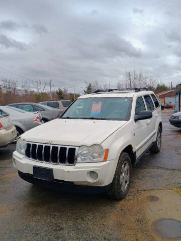 2006 Jeep Grand Cherokee for sale at Classic Heaven Used Cars & Service in Brimfield MA