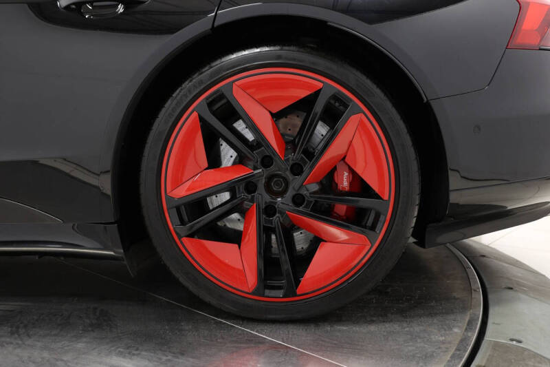 2022 Audi RS e-tron GT quattro