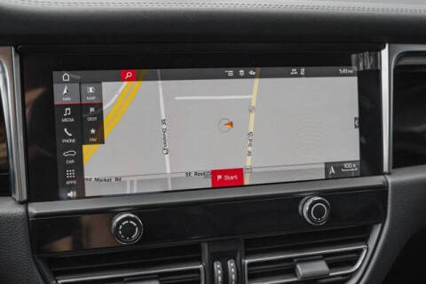 2023 Porsche Macan T