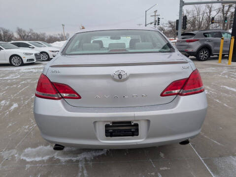 2007 Toyota Avalon XLS
