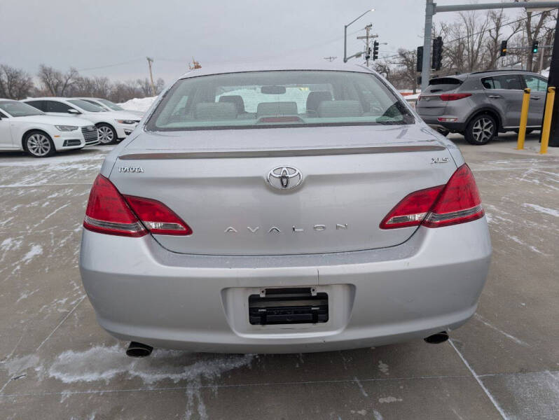 2007 Toyota Avalon XLS