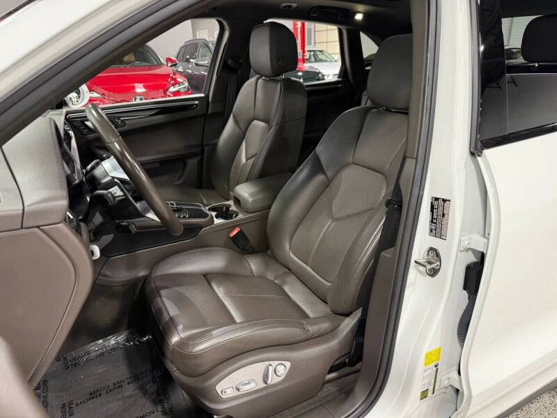 2019 Porsche Macan S