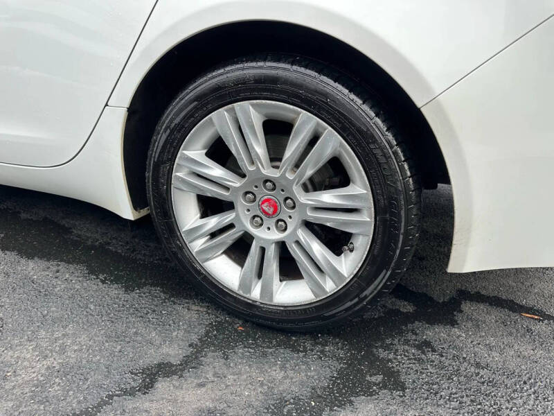 2017 Jaguar XF 35t Premium