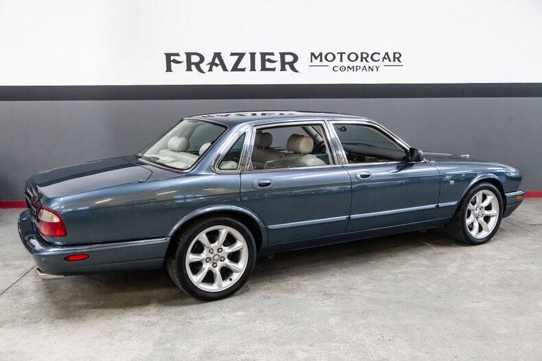 2001 Jaguar XJR
