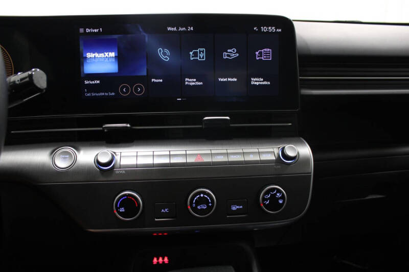 2024 Hyundai Kona SE
