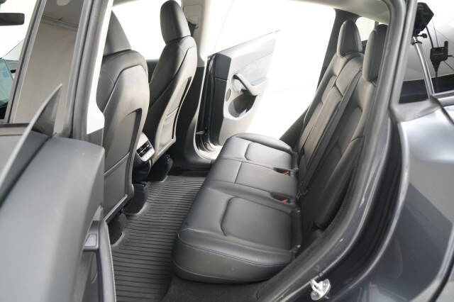 2024 Tesla Model Y Performance