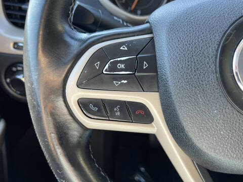 2017 Jeep Cherokee Sport Altitude