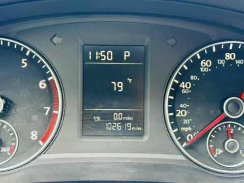 2014 Volkswagen Passat 1.8T S PZEV