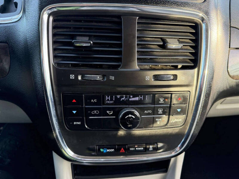 2011 Dodge Grand Caravan Crew