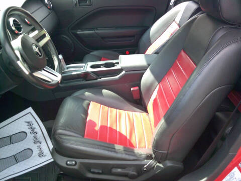 2006 Ford Mustang GT Deluxe