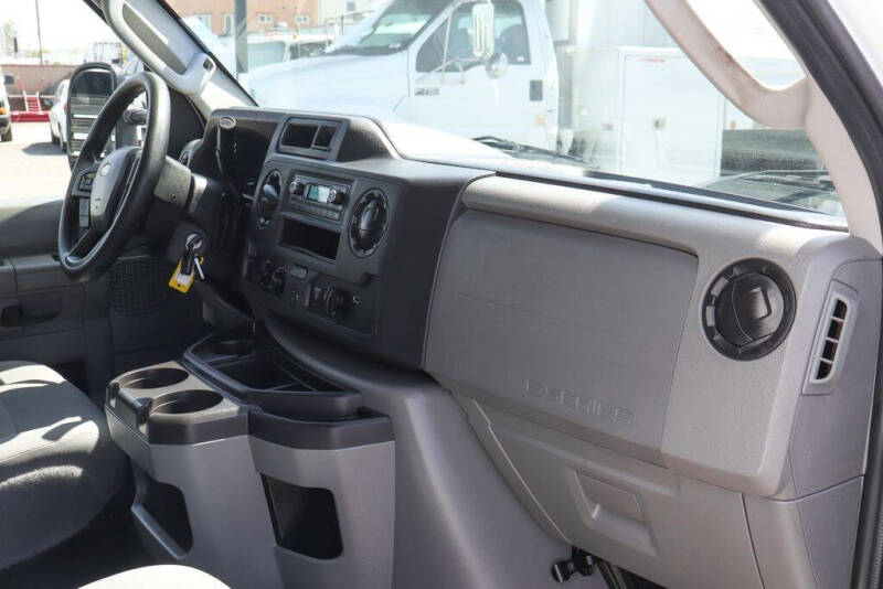 2024 Ford E-Series