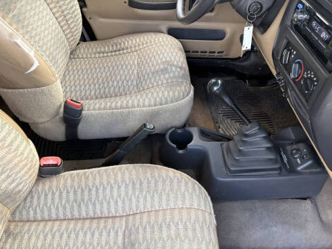 2000 Jeep Wrangler SE