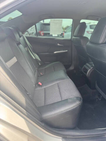 2014 Toyota Camry SE