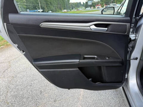 2018 Ford Fusion Hybrid SE