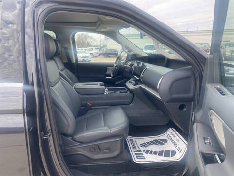2026 Ford Expedition MAX Active