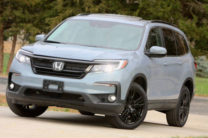 2022 Honda Pilot for sale at P M Auto Gallery in De Soto KS