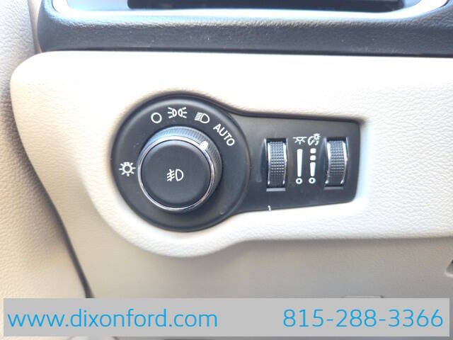 2017 Chrysler Pacifica Touring-L Plus