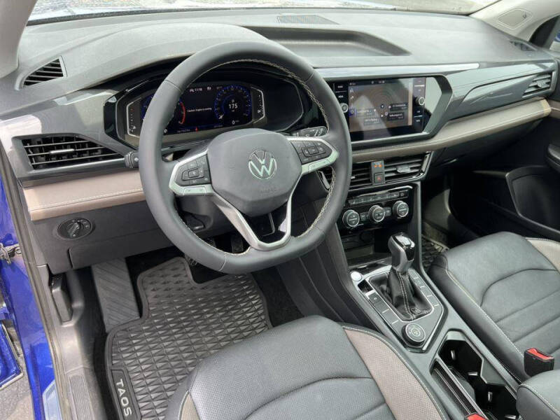2023 Volkswagen Taos SEL 4Motion