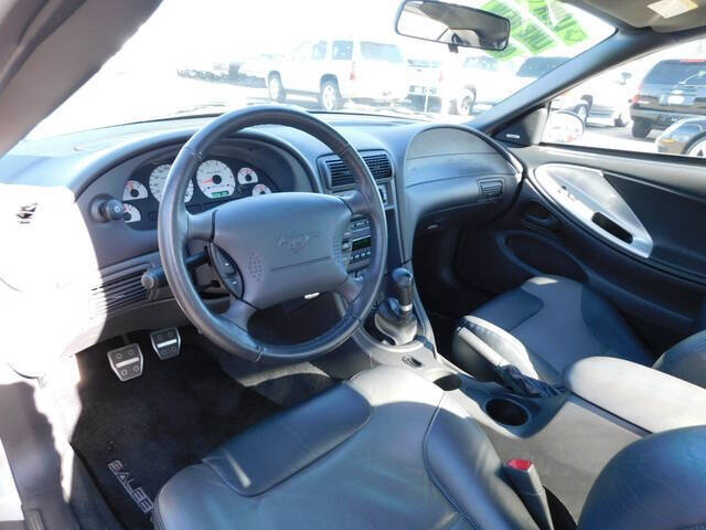 2004 Ford Mustang GT Deluxe