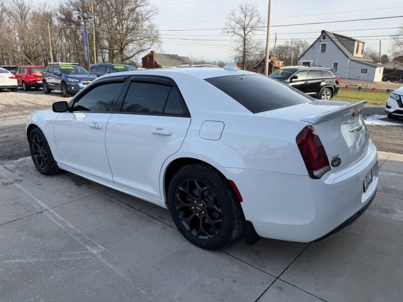 2019 Chrysler 300 S