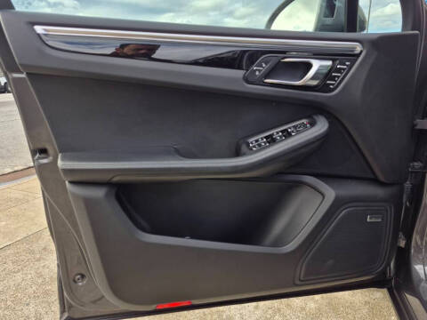 2016 Porsche Macan S