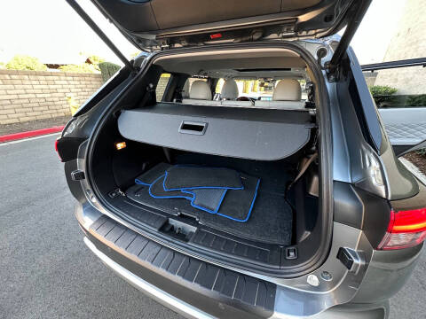 2023 Mitsubishi Outlander PHEV SEL