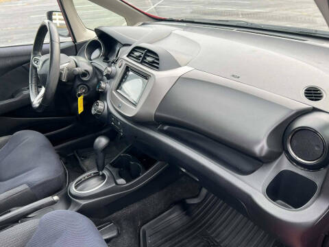 2013 Honda Fit Sport