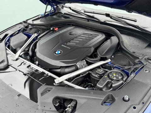 2025 BMW 8 Series 840i