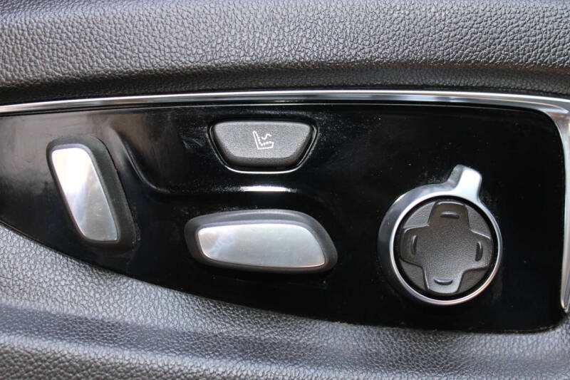 2016 Cadillac Escalade Platinum