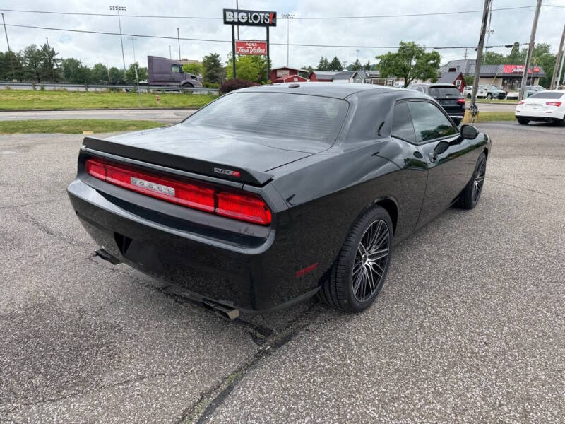 2010 Dodge Challenger SRT8