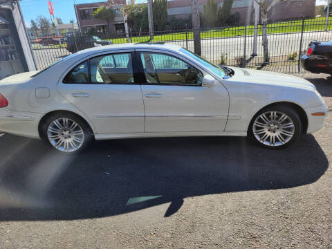 2008 Mercedes-Benz E-Class for sale at American Dream Motors in Everett WA