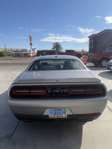 2018 Dodge Challenger SXT Plus