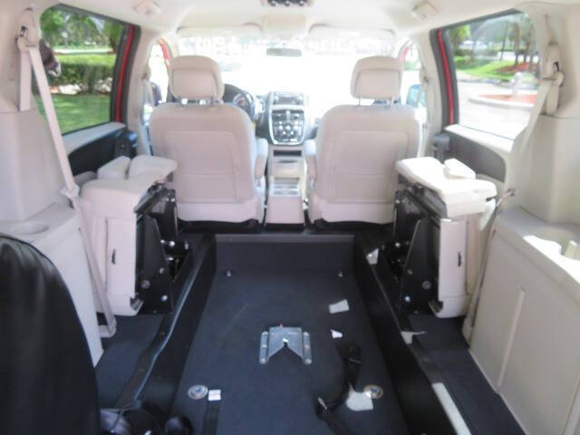 2015 Dodge Grand Caravan SE