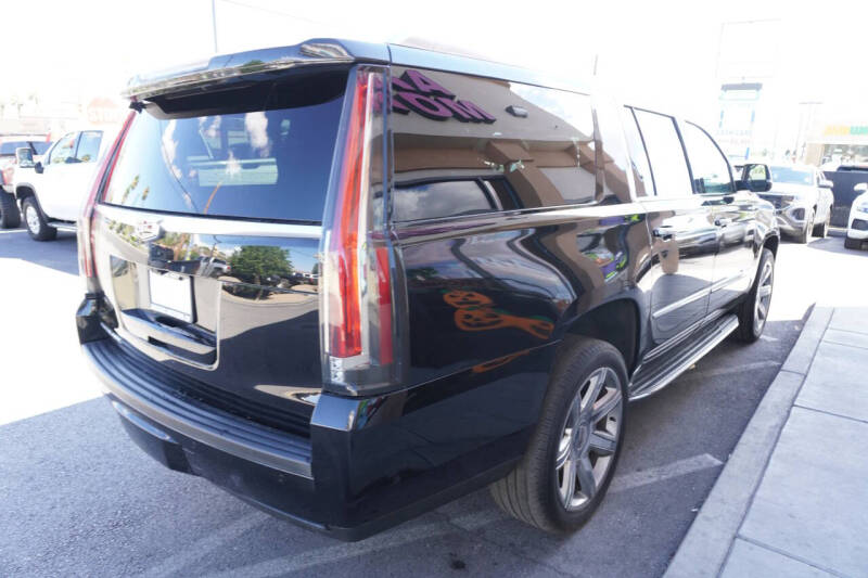 2020 Cadillac Escalade ESV Luxury