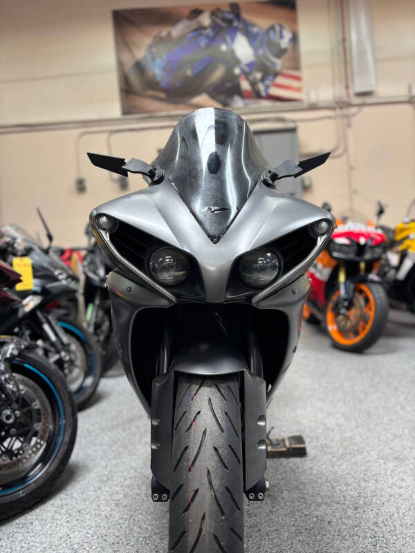 2014 Yamaha YZF-R1