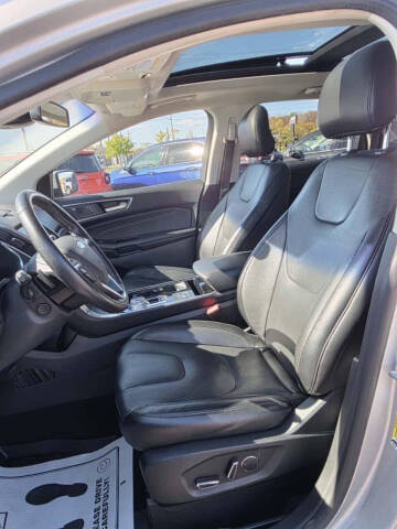 2019 Ford Edge Titanium