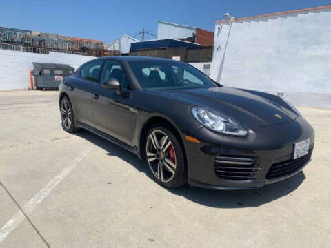 2015 Porsche Panamera GTS
