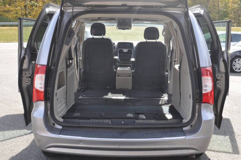 2015 Chrysler Town and Country Touring