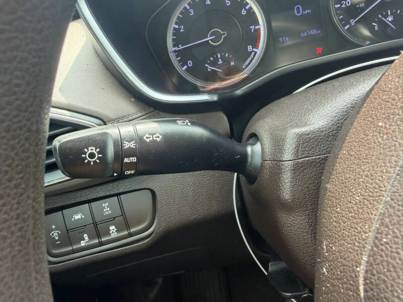2019 Hyundai Santa Fe SE 2.4L