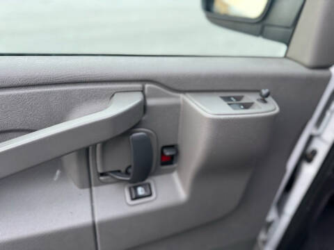 2019 Chevrolet Express 2500