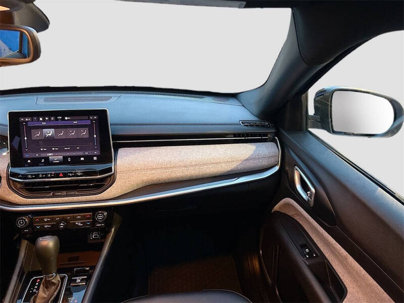 2024 Jeep Compass Latitude Lux