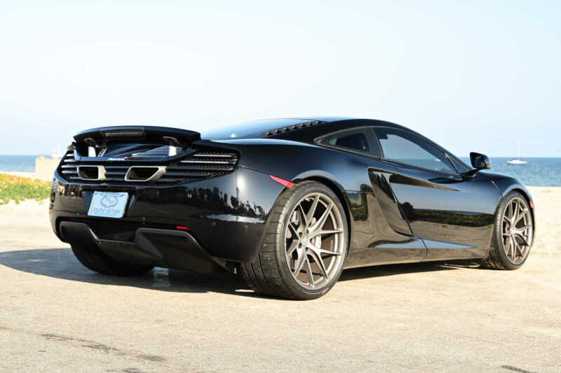 2012 McLaren MP4-12C