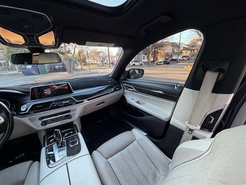 2016 BMW 7 Series 740i