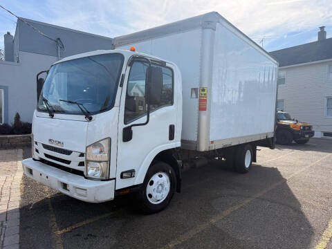 2017 Isuzu NPR-HD