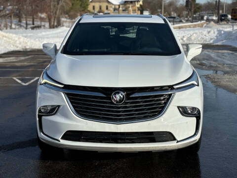 2022 Buick Enclave Essence