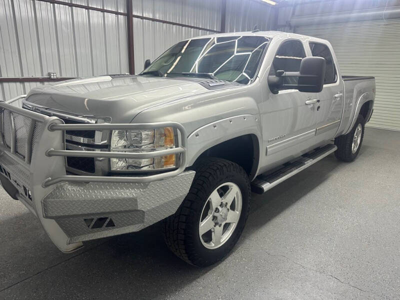 2011 Chevrolet Silverado 2500HD LTZ's photo