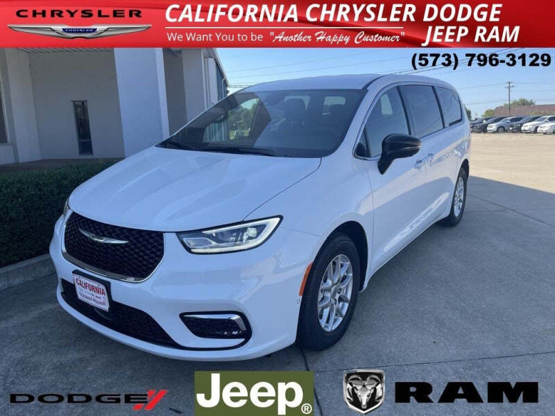 2025 Chrysler Pacifica Select